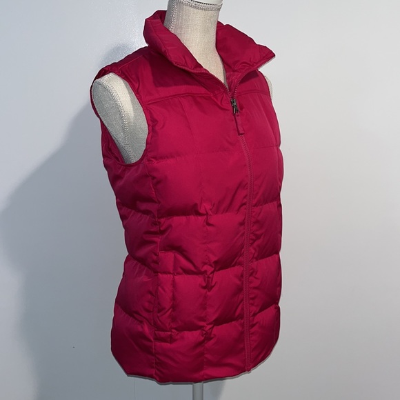 Land’s End Pink Puffer Vest - Picture 5 of 13
